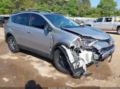 2T3ZFREVXJW440366 2018 TOYOTA RAV 4