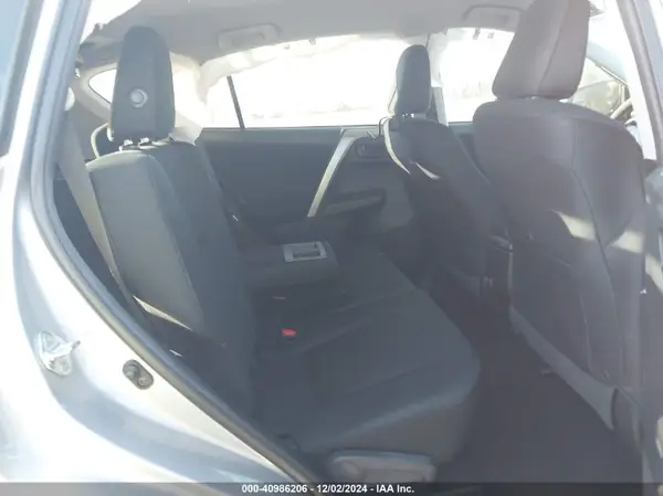 2T3ZFREVXJW443400 2018 TOYOTA RAV 4 - Image 8