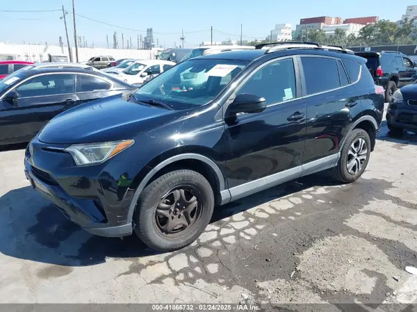 2T3ZFREVXJW493701 2018 TOYOTA RAV 4 - Image 2