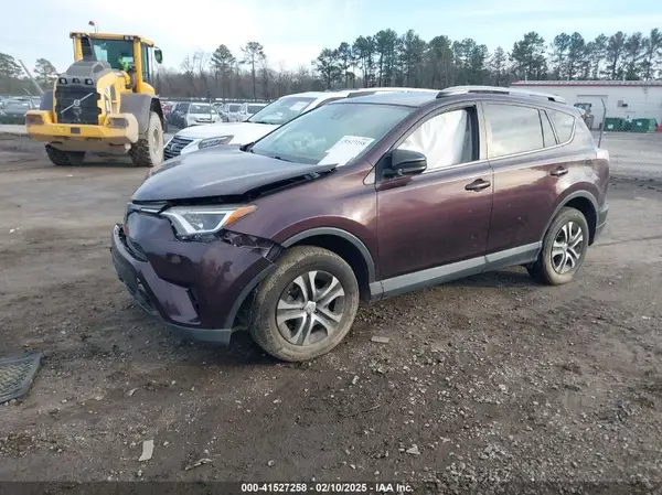 2T3ZFREVXJW494279 2018 TOYOTA RAV 4 - Image 2