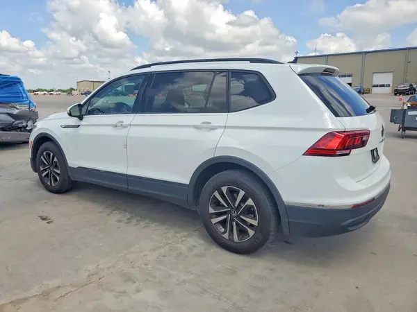 3BBRB7AX7RM210645 2024 VOLKSWAGEN TIGUAN - Image 2