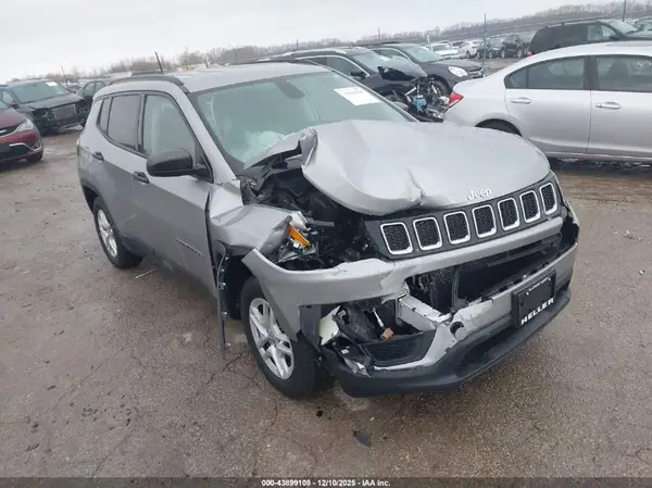 3C4NJCAB0HT668447 2017 JEEP COMPASS - Image 1