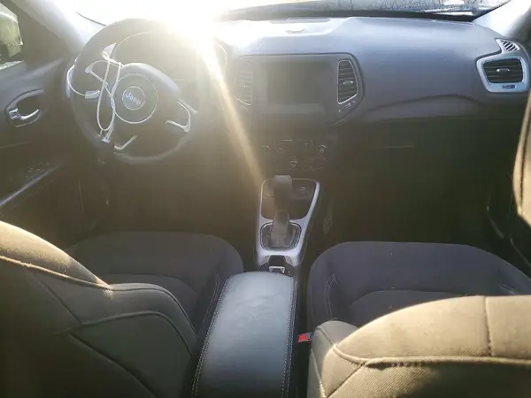 3C4NJCAB0JT122947 2018 JEEP COMPASS - Image 8