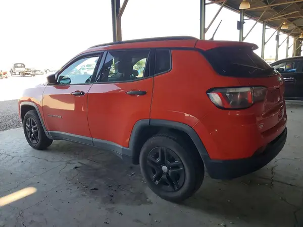 3C4NJCAB0JT123581 2018 JEEP COMPASS - Image 2