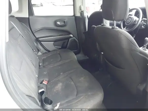 3C4NJCAB0JT133317 2018 JEEP COMPASS - Image 8