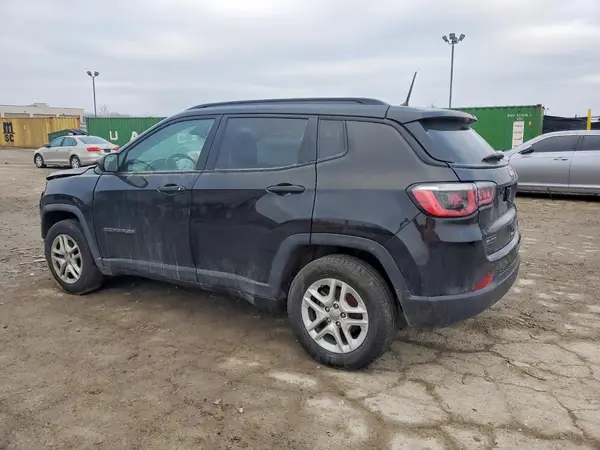 3C4NJCAB0JT133687 2018 JEEP COMPASS - Image 2