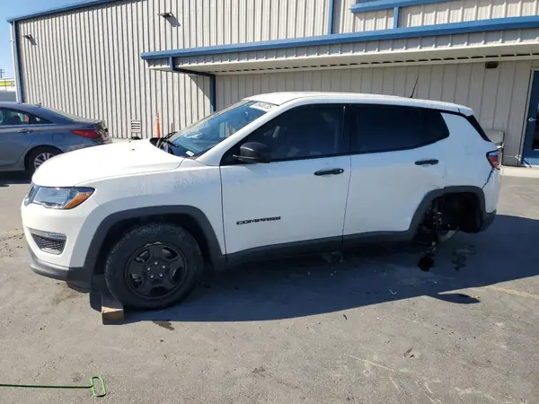 3C4NJCAB0JT148075 2018 JEEP COMPASS - Image 1