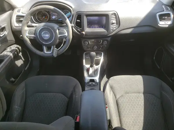 3C4NJCAB0JT211286 2018 JEEP COMPASS - Image 8