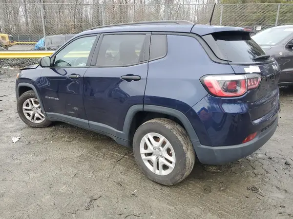 3C4NJCAB0JT233367 2018 JEEP COMPASS - Image 2