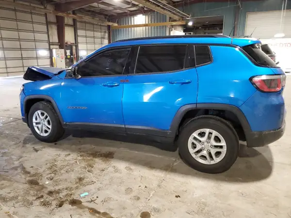 3C4NJCAB0JT251030 2018 JEEP COMPASS - Image 2