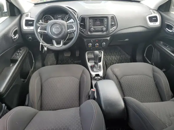 3C4NJCAB0JT272136 2018 JEEP COMPASS - Image 8