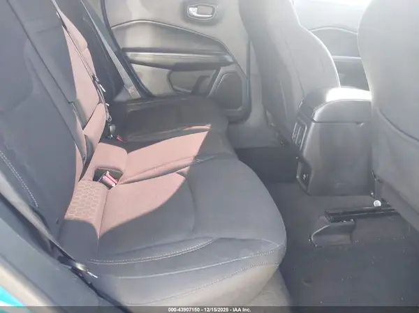 3C4NJCAB0JT286103 2018 JEEP COMPASS - Image 8
