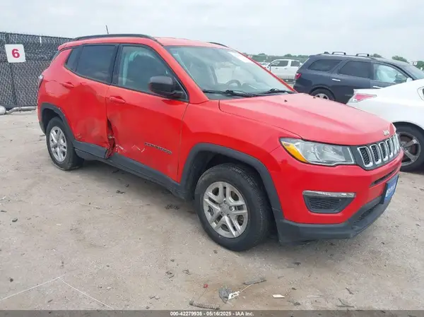 3C4NJCAB0JT461627 2018 JEEP COMPASS - Image 1