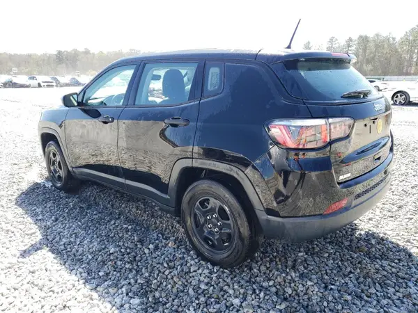 3C4NJCAB0JT462809 2018 JEEP COMPASS - Image 2