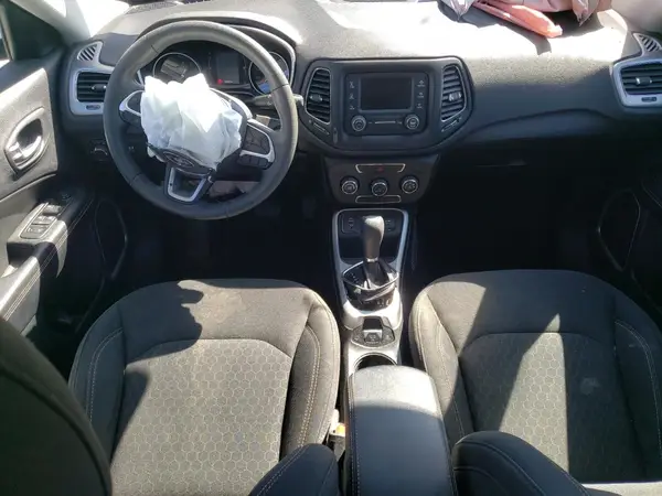 3C4NJCAB0JT462809 2018 JEEP COMPASS - Image 8