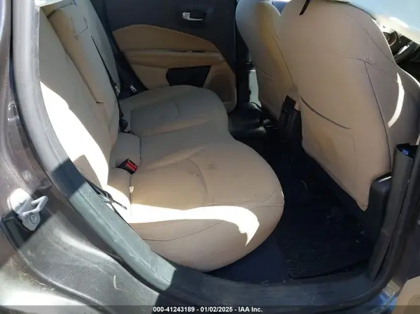 3C4NJCAB0KT736740 2019 JEEP COMPASS - Image 8