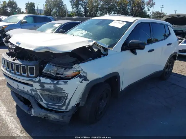 3C4NJCAB0KT737208 2019 JEEP COMPASS - Image 2