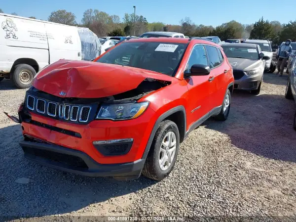 3C4NJCAB0KT820086 2019 JEEP COMPASS - Image 2