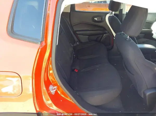 3C4NJCAB0KT820086 2019 JEEP COMPASS - Image 8