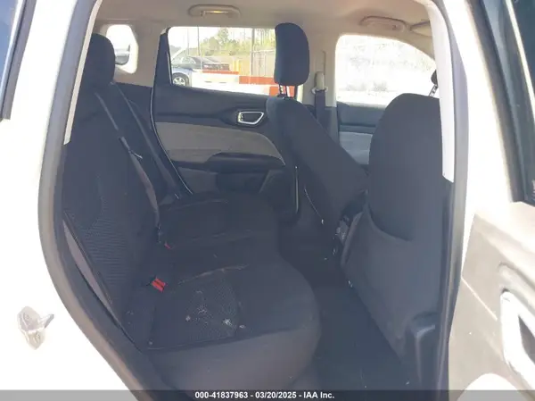 3C4NJCAB0NT189408 2022 JEEP COMPASS - Image 8
