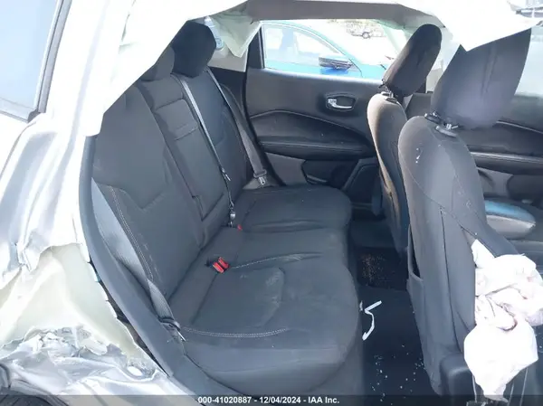 3C4NJCAB1HT605759 2017 JEEP COMPASS - Image 8