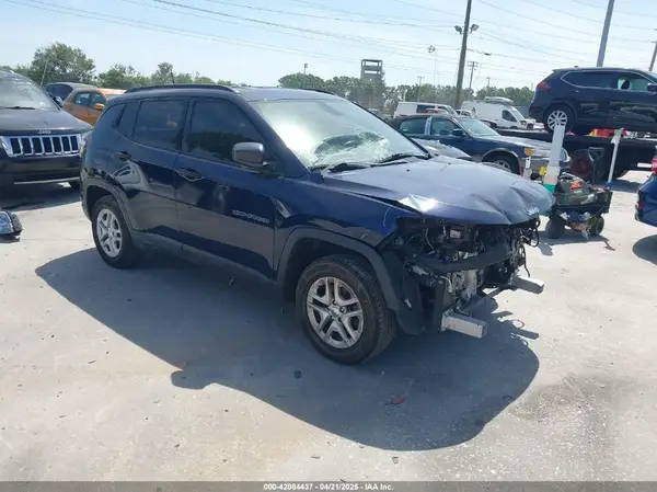 3C4NJCAB1JT122682 2018 JEEP COMPASS - Image 1