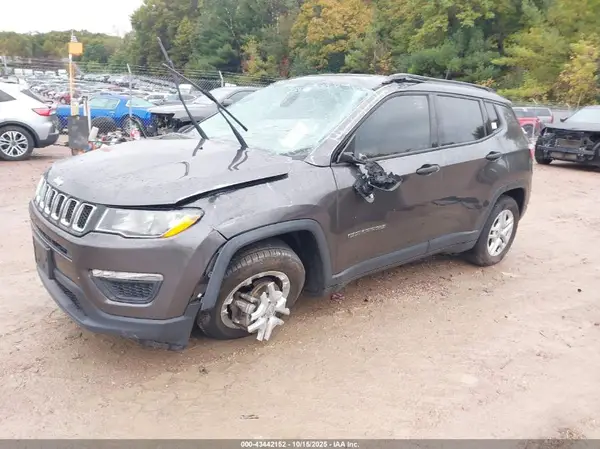 3C4NJCAB1JT123198 2018 JEEP COMPASS - Image 2