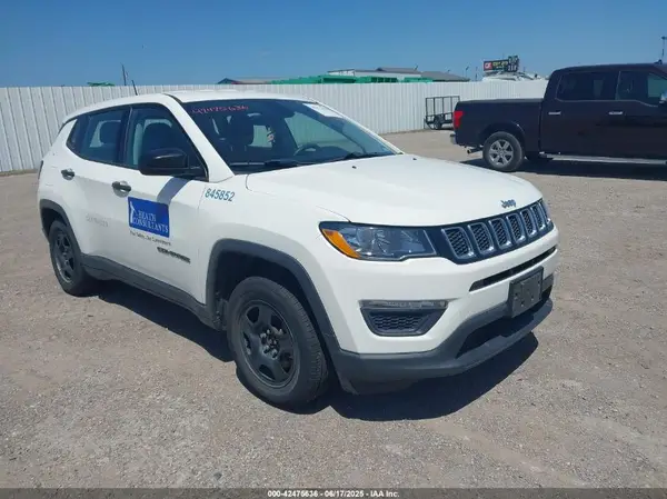 3C4NJCAB1JT151695 2018 JEEP COMPASS - Image 1