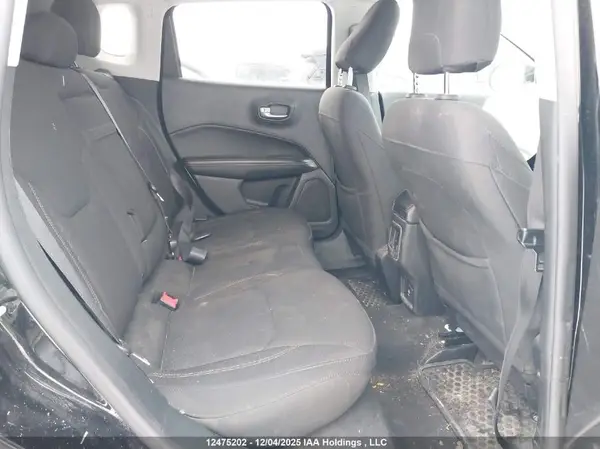3C4NJCAB1JT249240 2018 JEEP COMPASS - Image 8