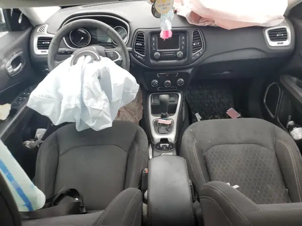3C4NJCAB1JT253434 2018 JEEP COMPASS - Image 8