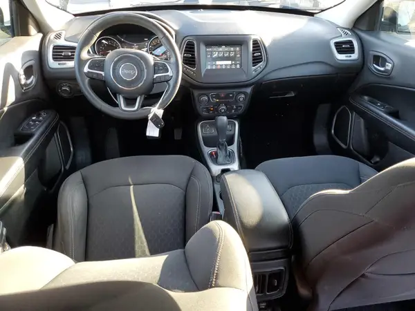 3C4NJCAB1JT339357 2018 JEEP COMPASS - Image 8