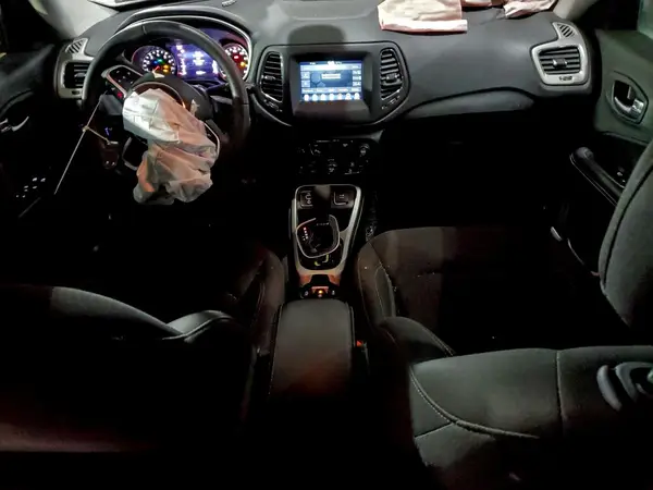 3C4NJCAB1KT636680 2019 JEEP COMPASS - Image 8