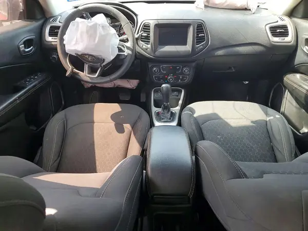 3C4NJCAB1KT646500 2019 JEEP COMPASS - Image 8