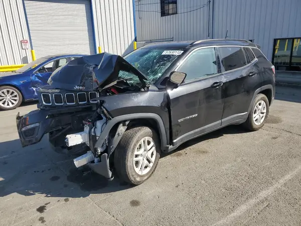 3C4NJCAB1KT700099 2019 JEEP COMPASS - Image 1