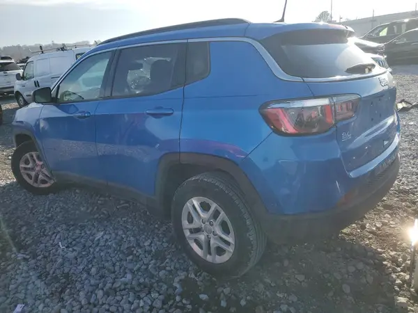 3C4NJCAB1KT793805 2019 JEEP COMPASS - Image 2