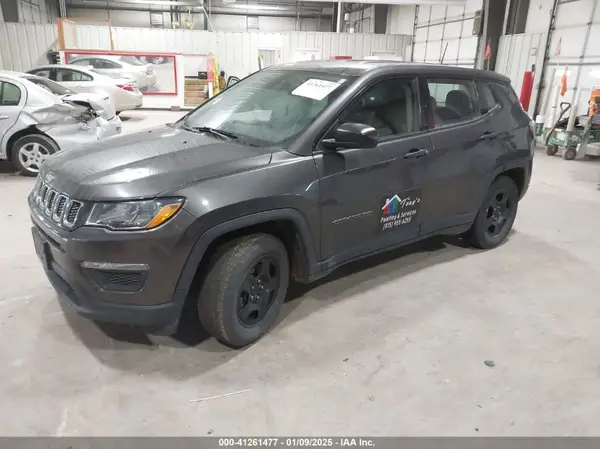 3C4NJCAB1KT809680 2019 JEEP COMPASS - Image 2