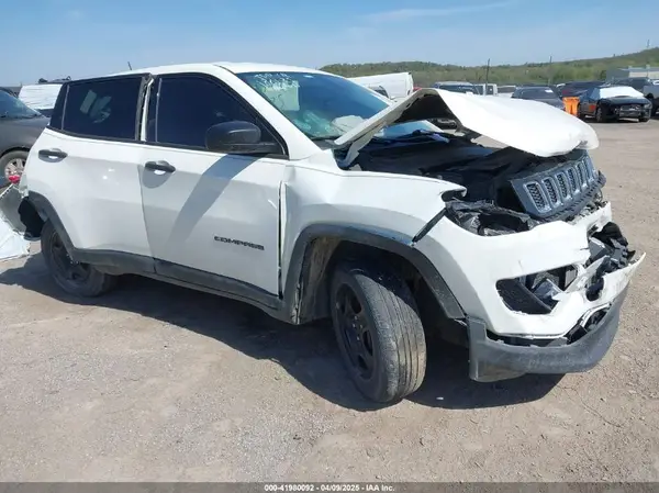 3C4NJCAB1MT560381 2021 JEEP COMPASS - Image 1