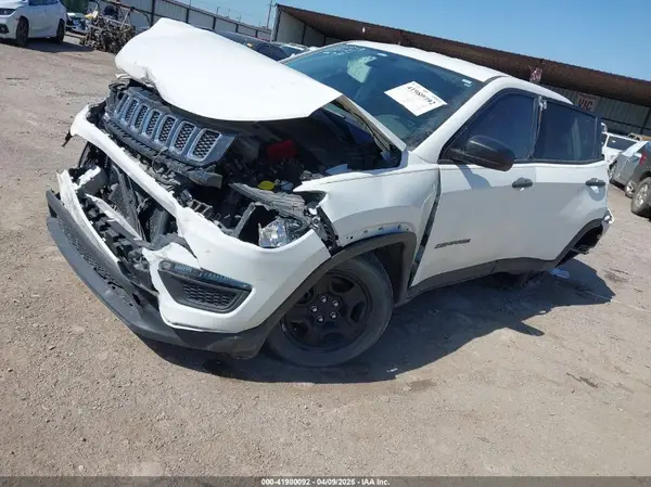 3C4NJCAB1MT560381 2021 JEEP COMPASS - Image 2