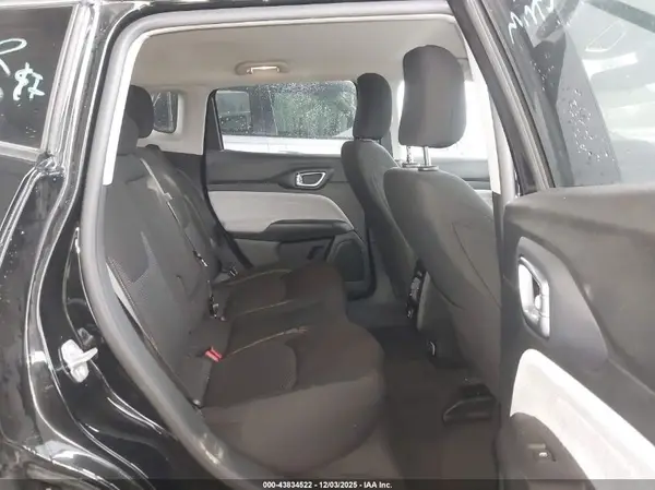 3C4NJCAB1NT213960 2022 JEEP COMPASS - Image 8