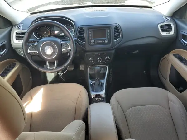 3C4NJCAB2HT669700 2017 JEEP COMPASS - Image 8