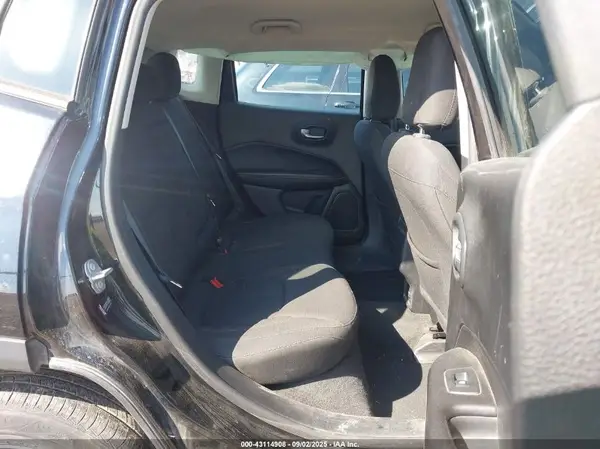 3C4NJCAB2JT106961 2018 JEEP COMPASS - Image 8