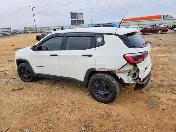 3C4NJCAB2JT107155 2018 JEEP COMPASS - Image 2