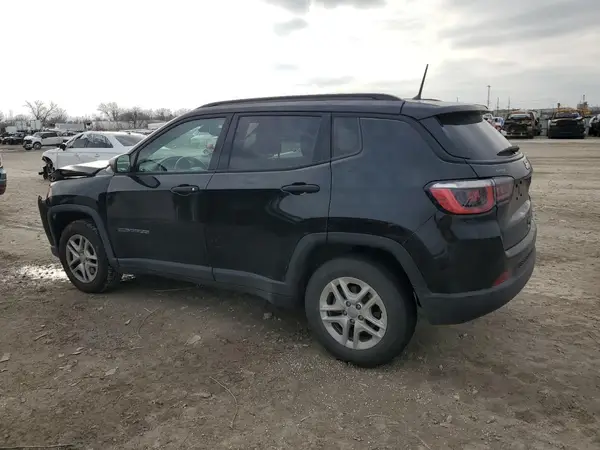 3C4NJCAB2JT133576 2018 JEEP COMPASS - Image 2