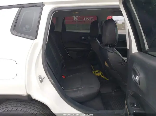 3C4NJCAB2JT136879 2018 JEEP COMPASS - Image 8