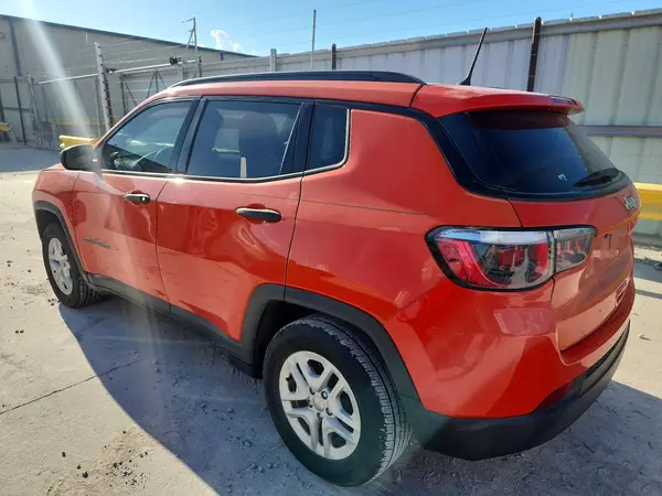 3C4NJCAB2JT140026 2018 JEEP COMPASS - Image 2