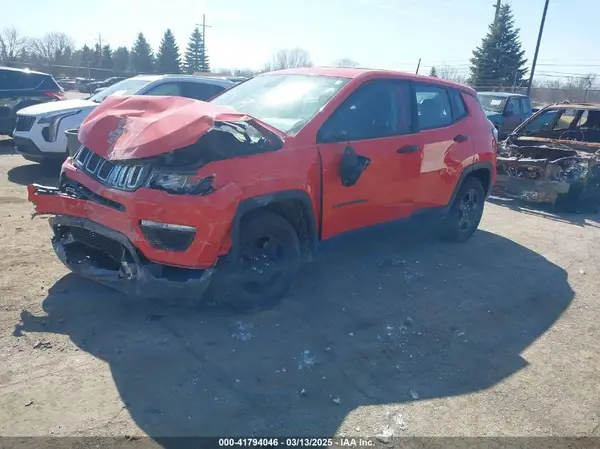 3C4NJCAB2JT169736 2018 JEEP COMPASS - Image 2