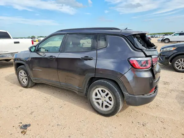 3C4NJCAB2JT214948 2018 JEEP COMPASS - Image 2