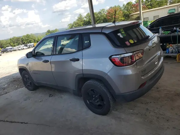 3C4NJCAB2JT227764 2018 JEEP COMPASS - Image 2