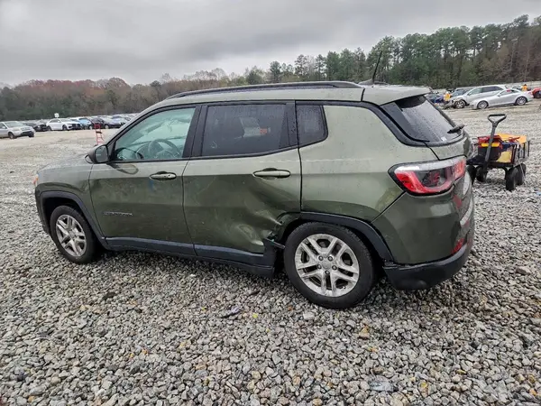 3C4NJCAB2JT250719 2018 JEEP COMPASS - Image 2