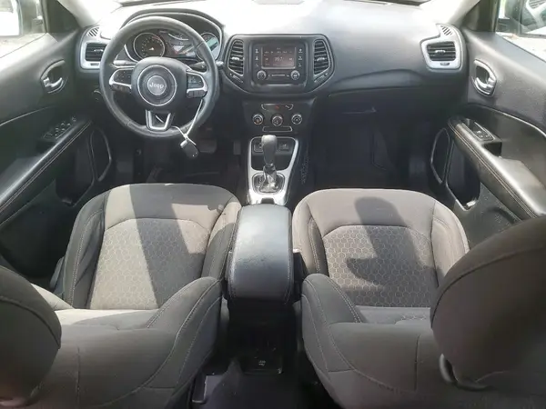 3C4NJCAB2JT263292 2018 JEEP COMPASS - Image 8